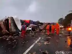 Sopir Truk Penyebab Tabrakan Beruntun di Tol Cipularang Kini Ditersangka